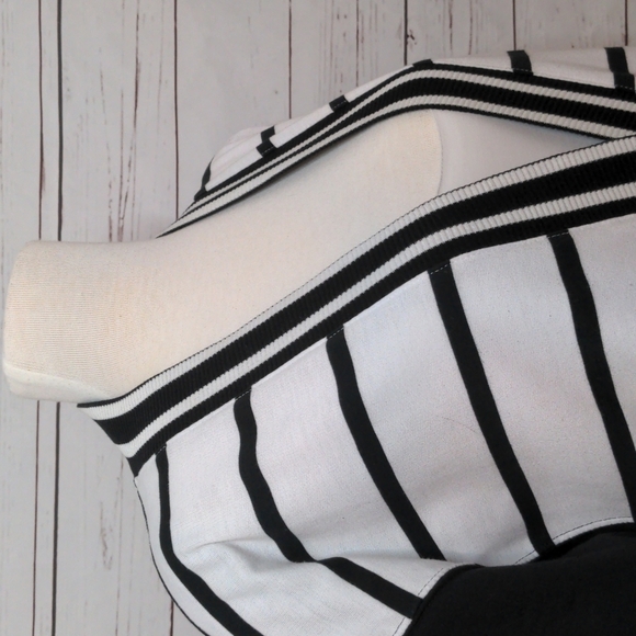 Women's C.A. Sport Totally 80's Colorblock and Shapes Cardigan Sweater M… - Picture 4 of 16